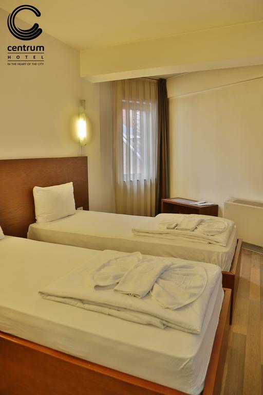 Hotel Centrum Призрен Екстериор снимка