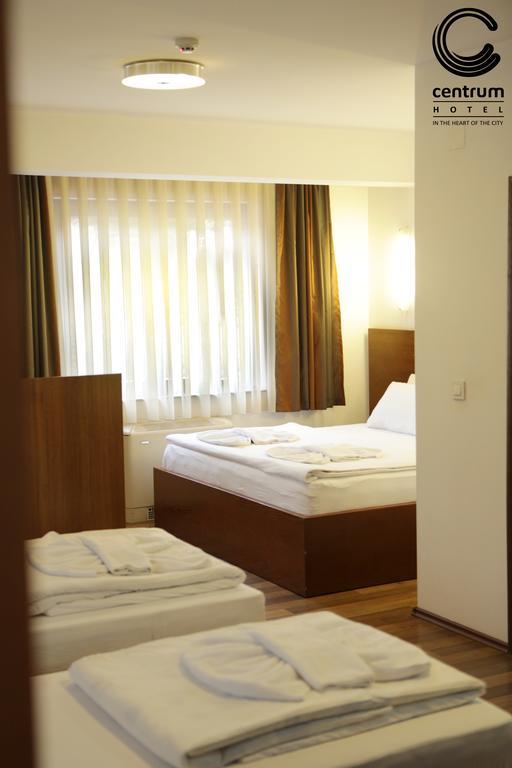 Hotel Centrum Призрен Екстериор снимка