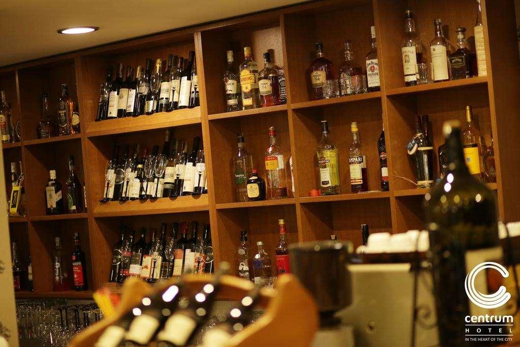 Hotel Centrum Призрен Ресторант снимка